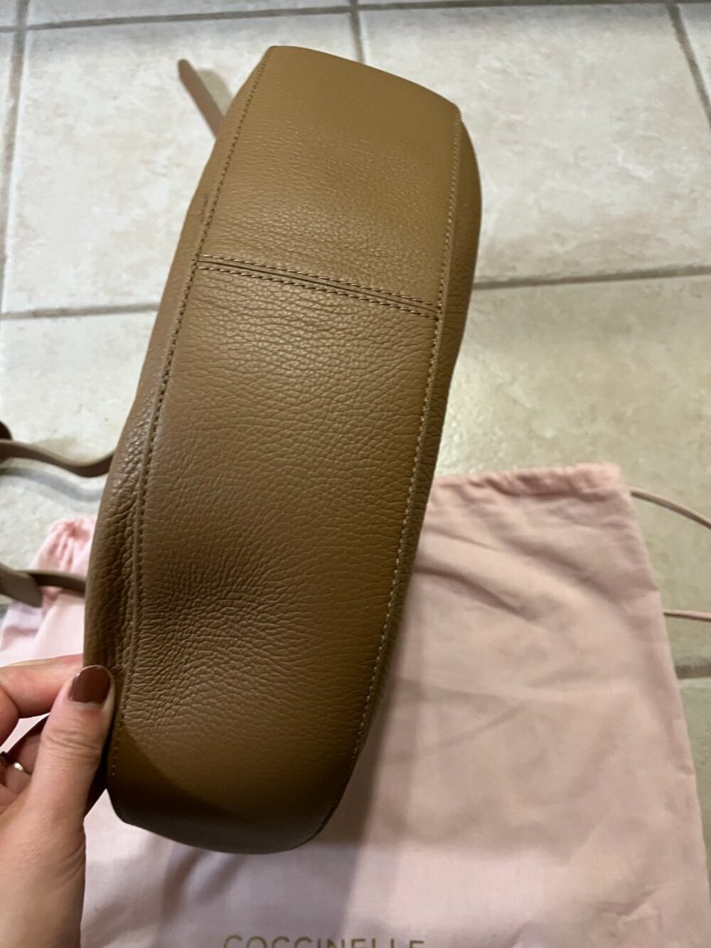 Coccinelle Slouchy Half Moon Soft Leather Bag - Picture 4 of 6